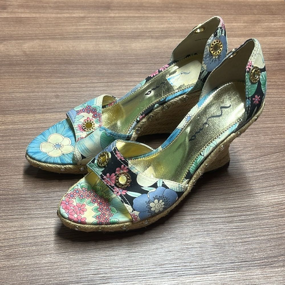 Nina floral wedges